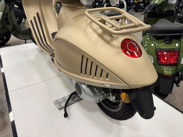 vespa - 946-dragon-125