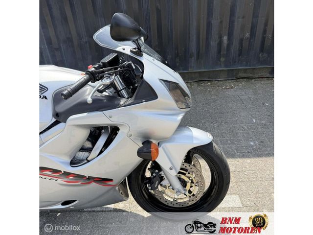 honda - cbr-600-f