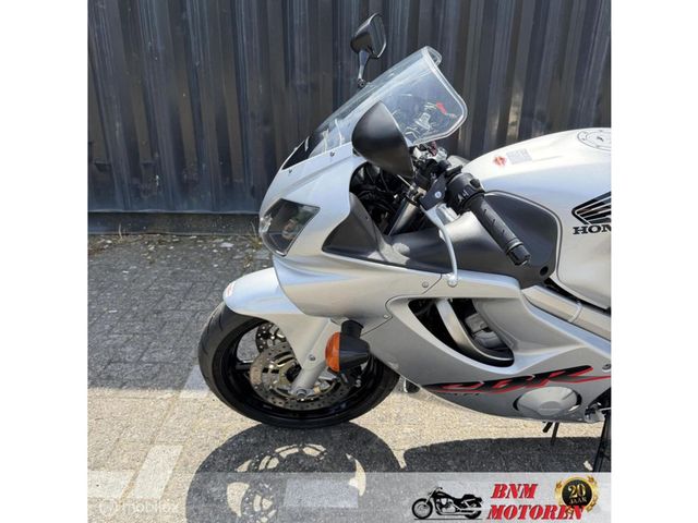 honda - cbr-600-f