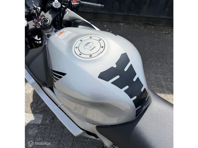 honda - cbr-600-f