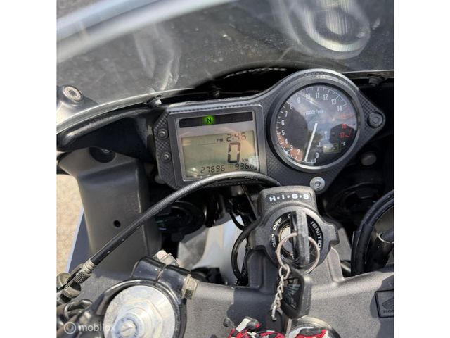 honda - cbr-600-f
