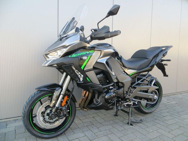 kawasaki - versys-1100-se