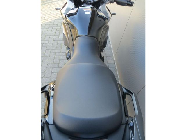 kawasaki - versys-1100-se