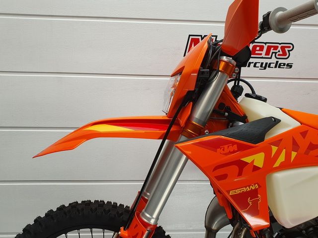 ktm - 300-exc-tpi-six-days