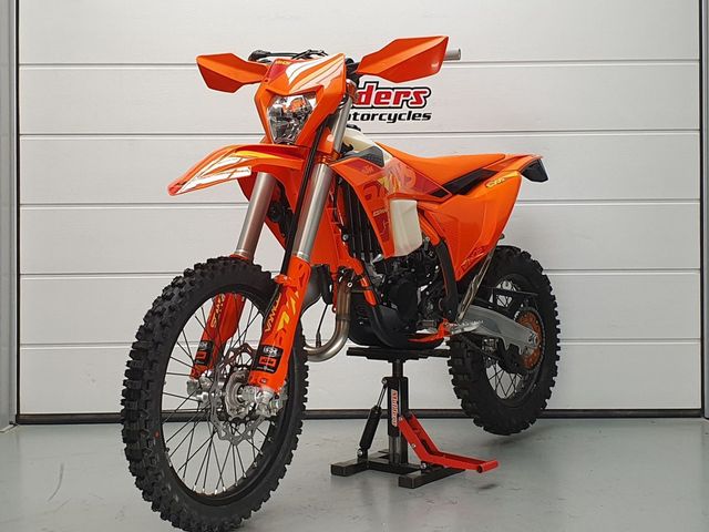 ktm - 300-exc-tpi-six-days