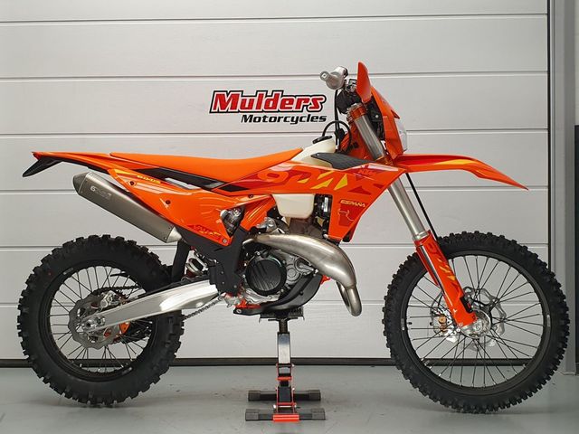 ktm - 300-exc-tpi-six-days
