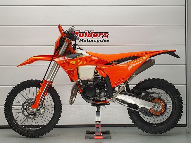 ktm - 300-exc-tpi-six-days