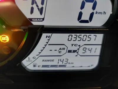 SUZUKI V-STROM DL 650 – foto 4