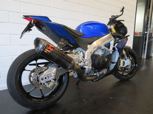 aprilia - tuono-v4-r-aprc