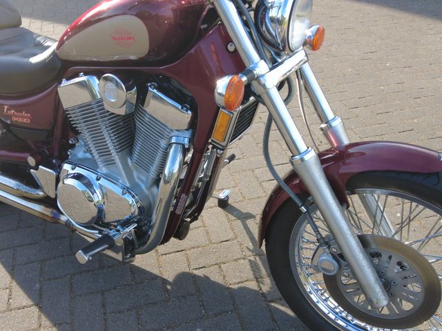 suzuki - vs-1400-intruder