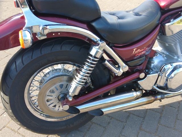 suzuki - vs-1400-intruder