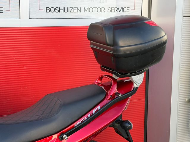 honda - cbr-1100--xx-super-blackbird