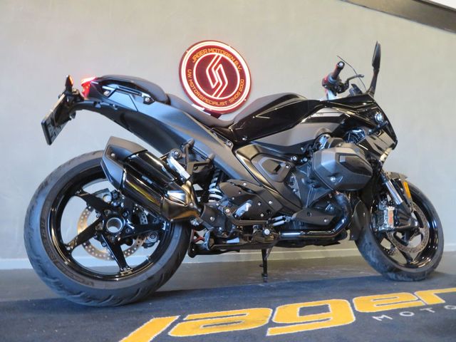 bmw - r-1300-rs
