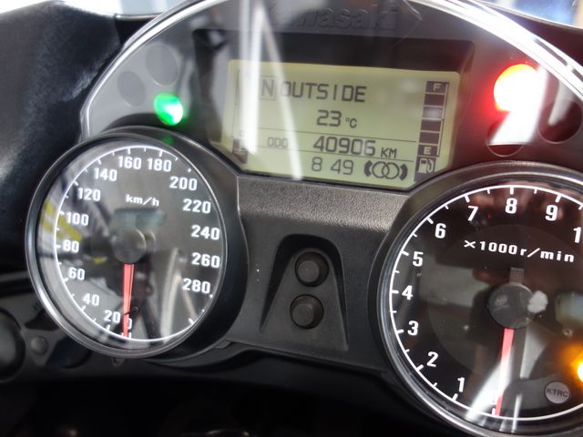 kawasaki - gtr-1400