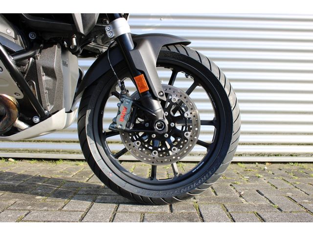 bmw - r-1300-gs-adventure