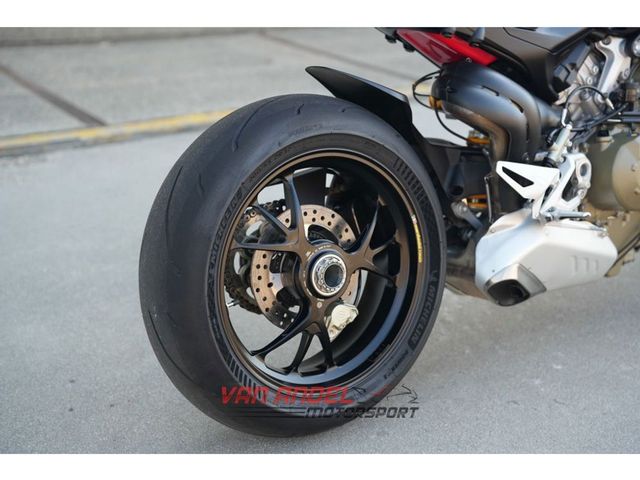 ducati - streetfighter-v4s