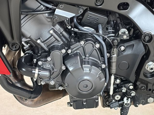 yamaha - tracer-9