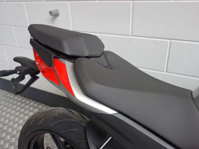 aprilia - tuono-457