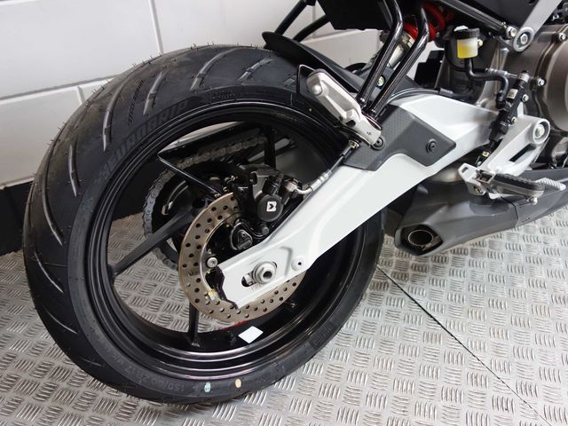aprilia - tuono-457