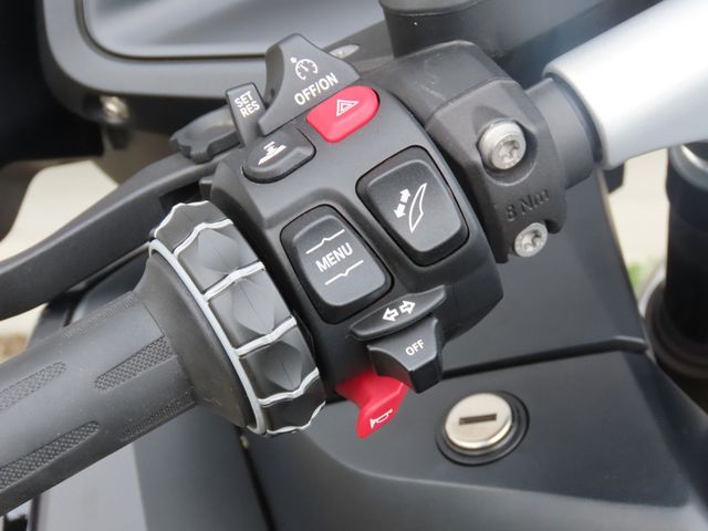 bmw - r-1250-rt