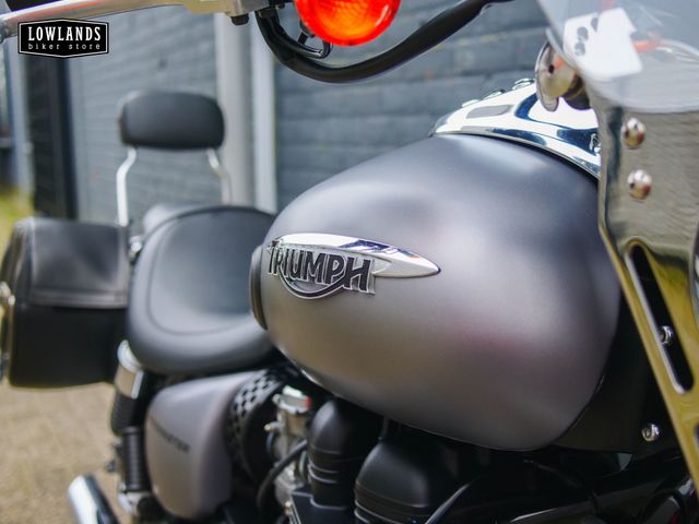 triumph - speedmaster