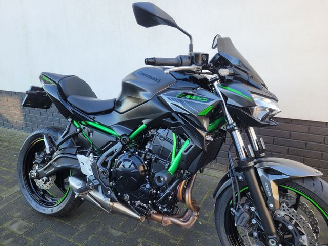 kawasaki - z650