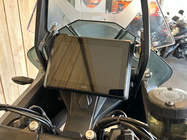 ktm - 1290-super-adventure-s