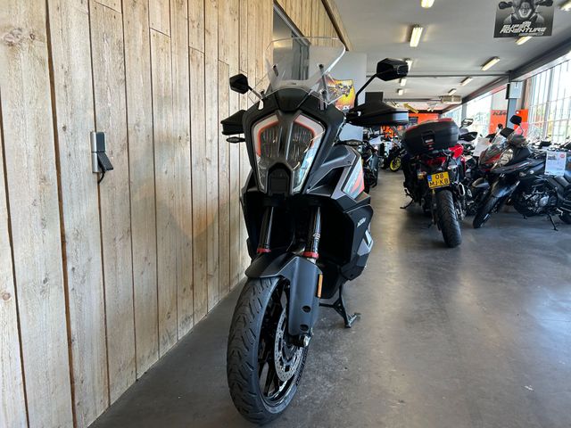 ktm - 1290-super-adventure-s