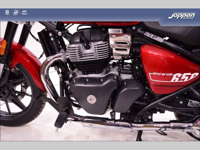royal-enfield - super-meteor-650