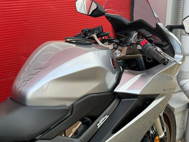 honda - vfr-800-fi