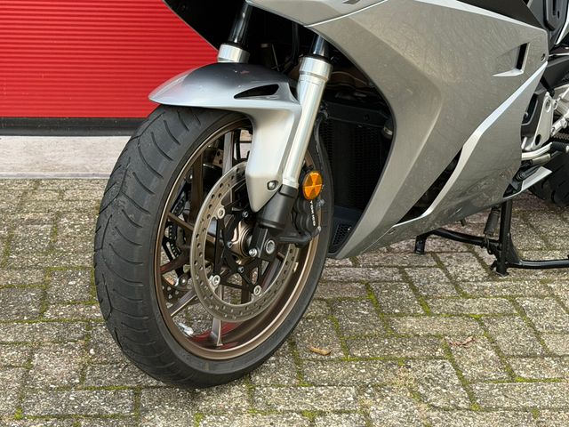 honda - vfr-800-fi