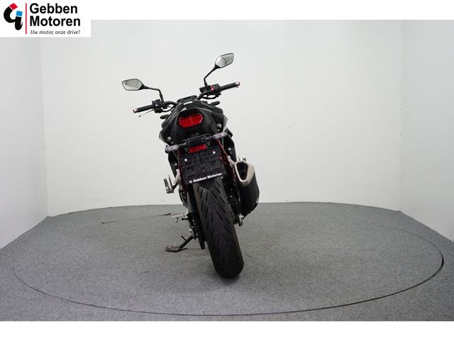 honda - cb-750-hornet