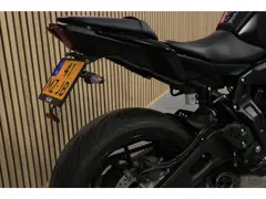 Yamaha MT-07 - 2024 - Akrapovic - Handvat Verwarming - Bar End Spiegels 2024 occasion – foto 6 van 16