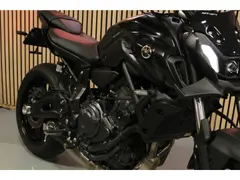 Yamaha MT-07 - 2024 - Akrapovic - Handvat Verwarming - Bar End Spiegels 2024 occasion – foto 9 van 16