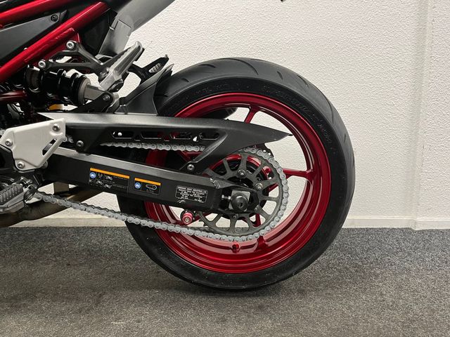kawasaki - z900