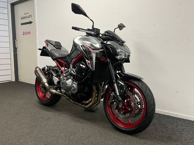 kawasaki - z900