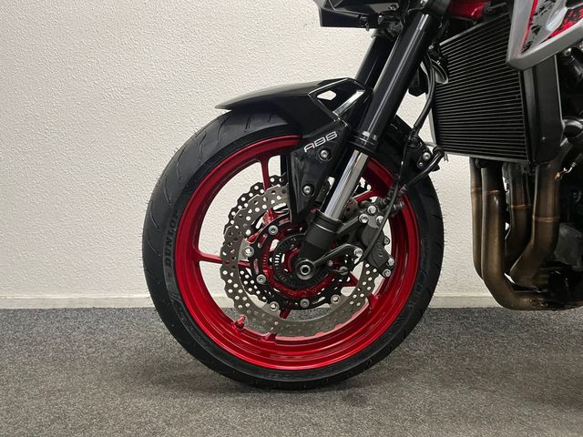 kawasaki - z900
