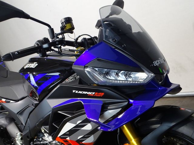 aprilia - tuono-v4
