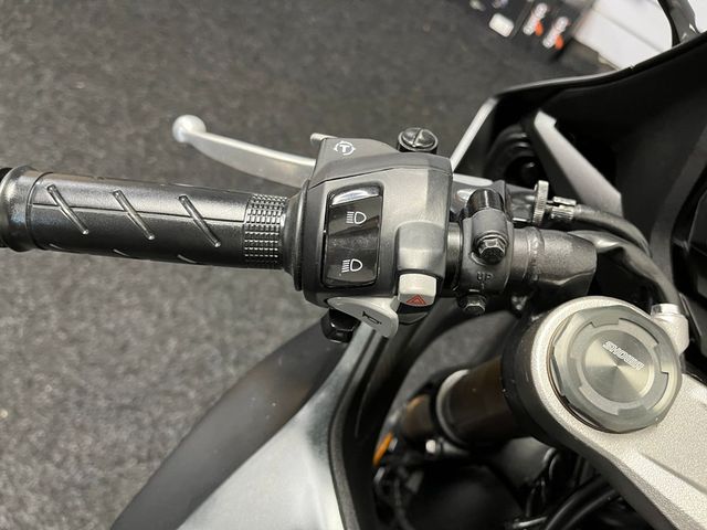 honda - cbr-650-r