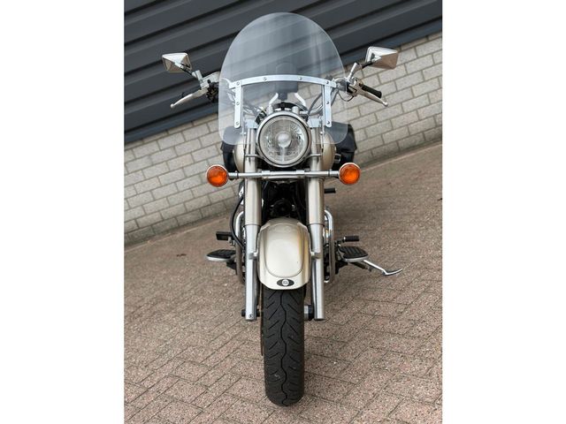 yamaha - xvs-650-dragstar