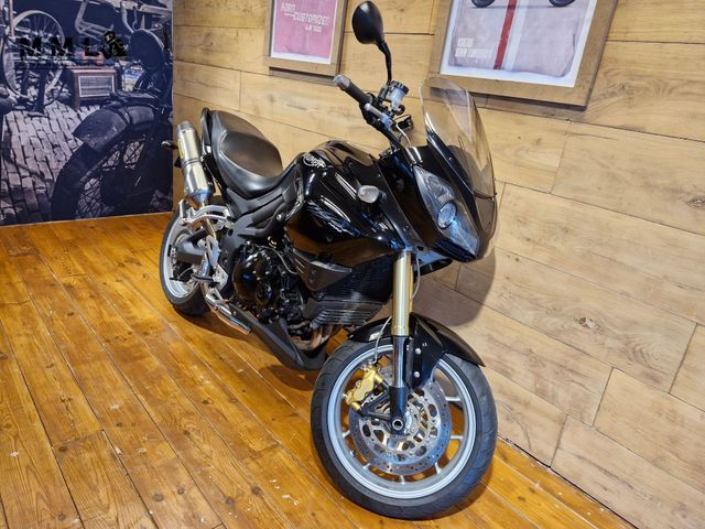 triumph - tiger-1050