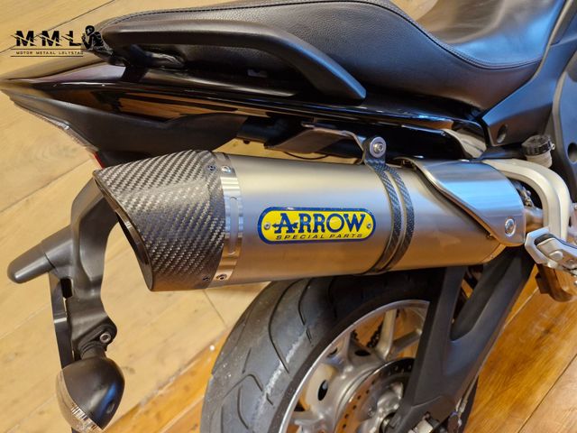 triumph - tiger-1050