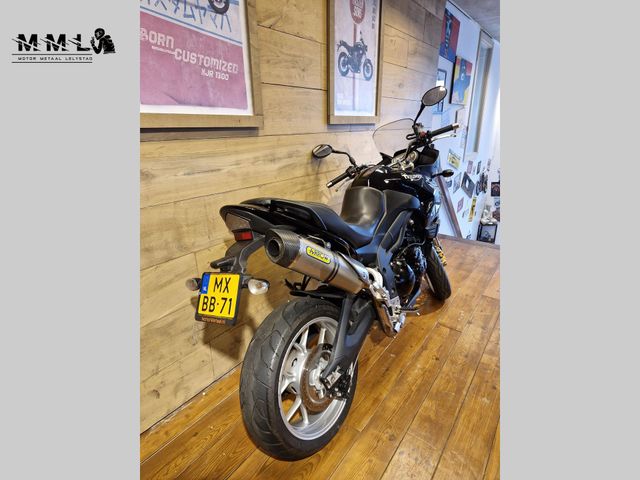 triumph - tiger-1050