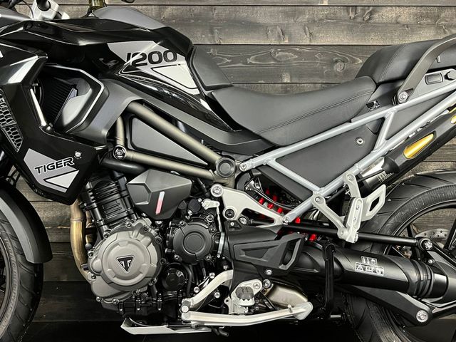 triumph - tiger-1200-gt-pro