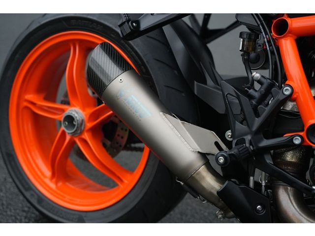 ktm - 1290-super-duke-r