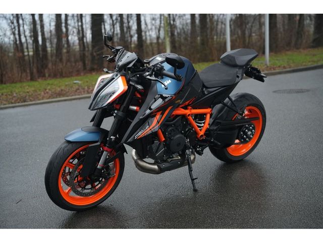 ktm - 1290-super-duke-r