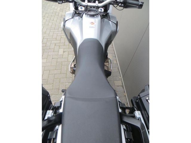 honda - crf-1000-l-africa-twin-dct