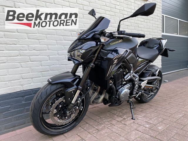 kawasaki - z900
