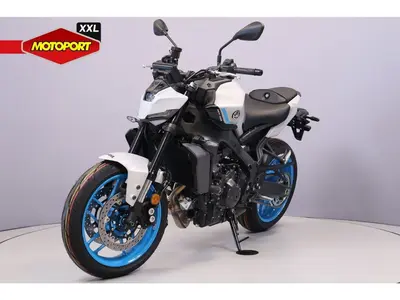 YAMAHA MT 09 – foto 4