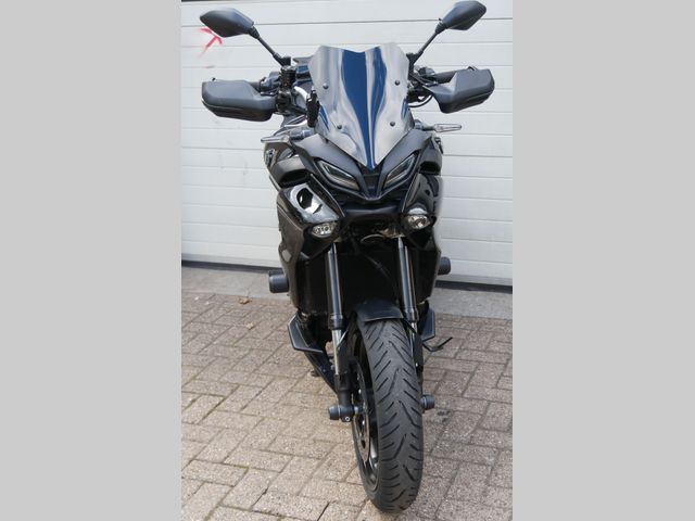 yamaha - tracer-9